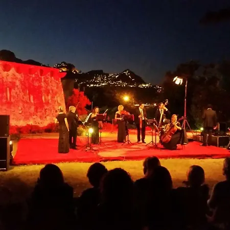 Διαμέρισμα Verdemare Naxos Giardini Naxos